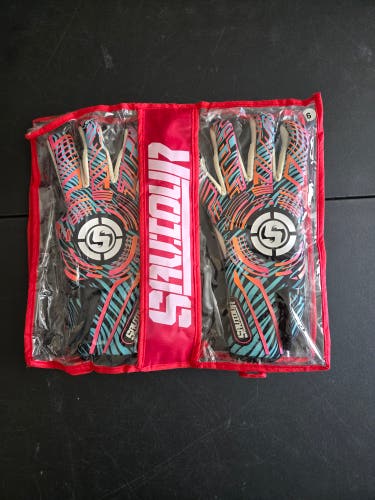 Saviour Legacy Inferno Goalkeeper Gloves Sz 9