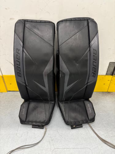 Black 32" Intermediate S25 Bauer SV-Pro Goalie Leg Pads