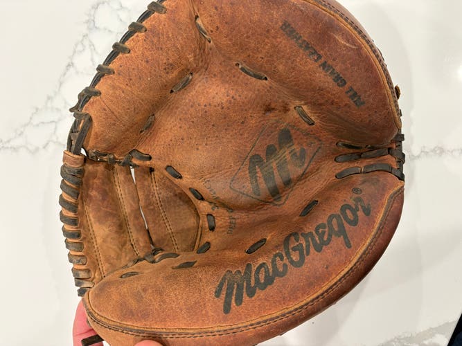 MacGregor MCCM100X RH Catcher's Baseball Glove 33" (Used)