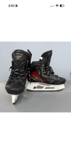 Black 2025 CCM JetSpeed FT8 Pro Hockey Skates Regular Width Pro Stock 7.5 (Used)