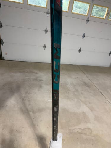 Senior CCM Vizion Right Handed Hockey Stick P29+1/4 65 Flex Pro Stock (New)