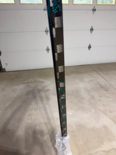 Senior CCM Vizion Left Hand Hockey Stick P28+1/4 75 Flex Pro Stock (New)