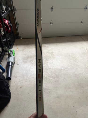 Intermediate Bauer Vapor Hyperlite 2 Left Hand Hockey Stick P28 55 Flex Pro Stock (New)