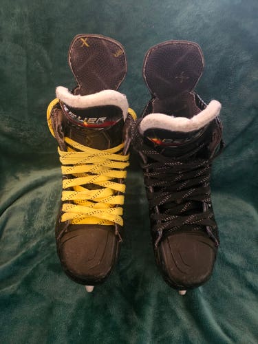 Bauer Hockey Skates Size 4 (Used)
