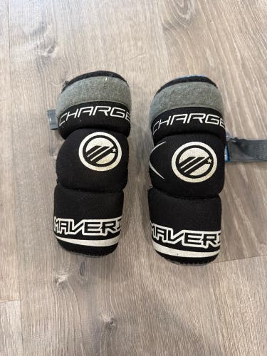 Small Youth Maverik Charger Arm Pads (Used)