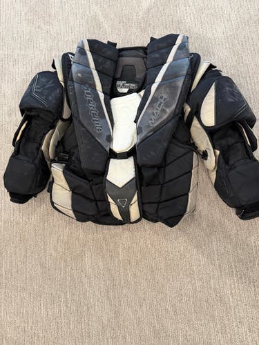 Large 2023 Bauer Mach Goalie Chest Protector Pro Stock (Used)