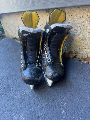 Bauer Matrix Hockey Skates 11 (Used)