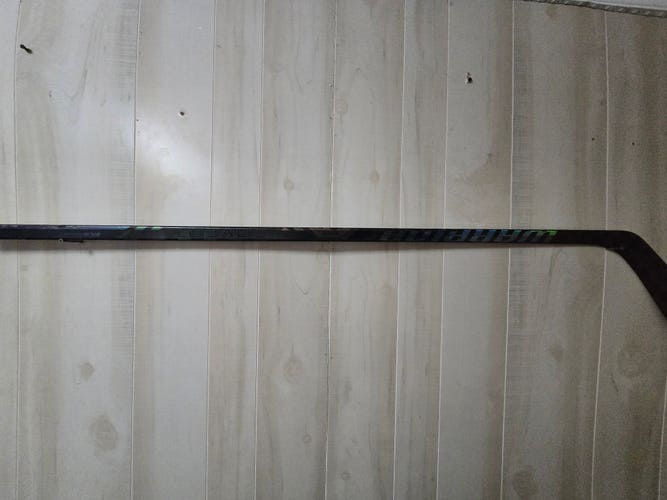 Senior Warrior Covert QR6 Pro Right Handed Hockey Stick W03 70 Flex (Used)