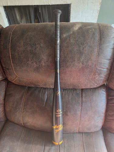 Easton Black Magic Alloy USSSA Certified Bat (-8) 22 oz 30"