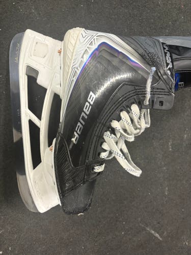2025 Bauer Vapor Flylite Hockey Skates Size 6.5 (Used)
