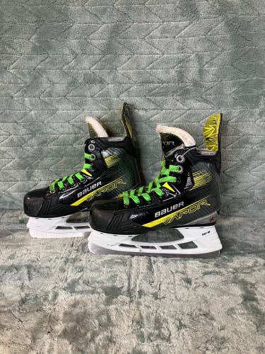 Youth Bauer Vapor X4 Hockey Skates Regular Width 13.5 (Used)