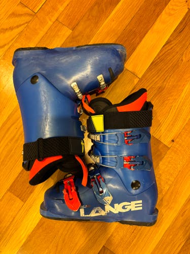 Mondo 23 & 23.5 Kid's Lange RSJ 65 Racing Ski Boots (Used)