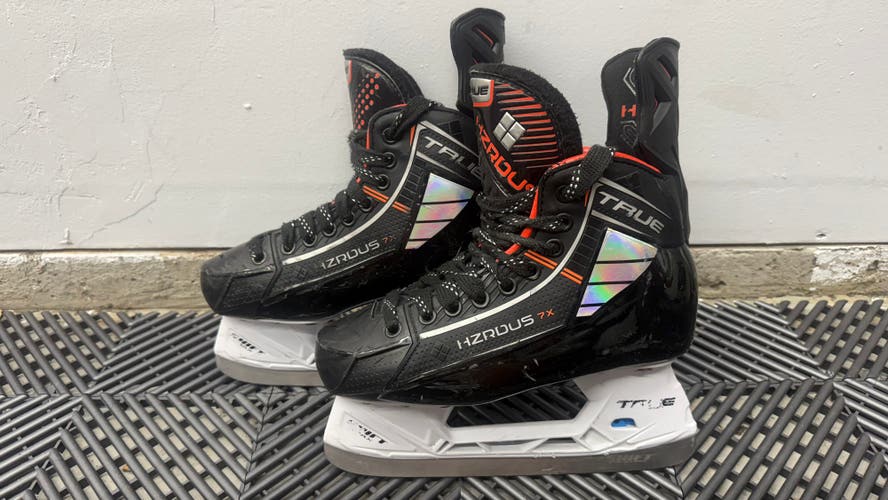 True HZRDUS 7x Intermediate Skates | Size: 4R (Used)