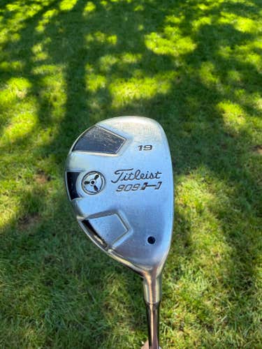 Titleist 909 H 3 Hybrid 19 Aldila VooDoo Stiff Flex 40.5"