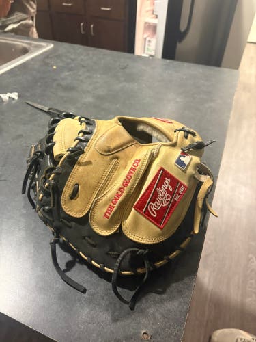 Rawlings RH Catcher's Baseball Glove 34" (Used)