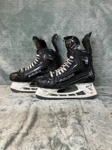 Senior Bauer Supreme Mach Hockey Skates 7 (Used)