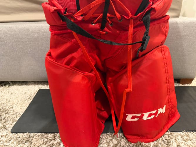 Men's Senior XL CCM HPUCLP Hockey Pants Pro Stock (Used)