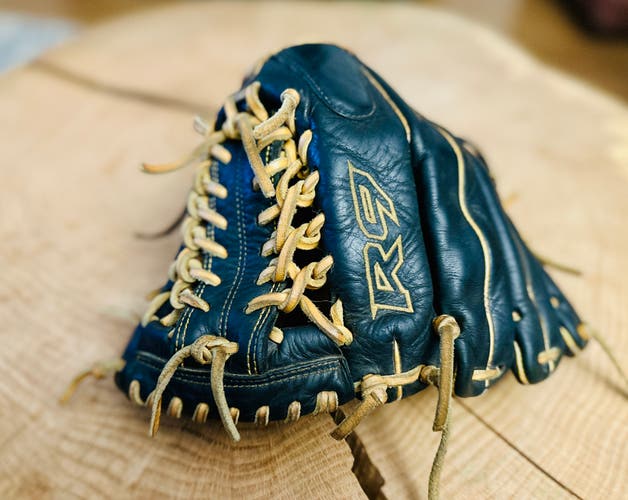 2022 Rawlings Infield R9 Baseball Glove 11.75" (Used)