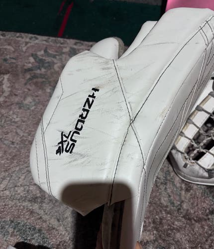 34" 2022 True HZRDUS 7X4 Goalie Leg Pads (Used)