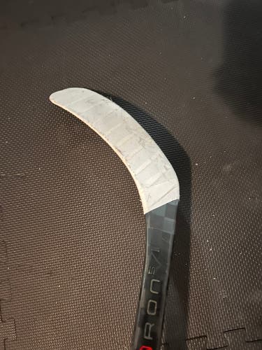 Junior Bauer Nexus Tracer Right Handed Hockey Stick P92 60 Flex (Used)