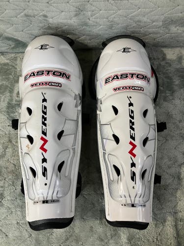 Senior Easton Synergy ST4 Shin Pads 15" (Used)