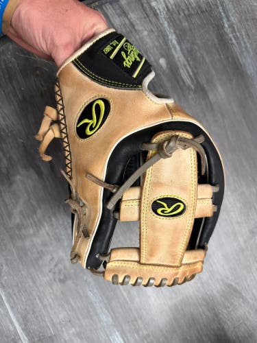 Rawlings Heart of the Hide RH Baseball Glove 11.75" (Used)