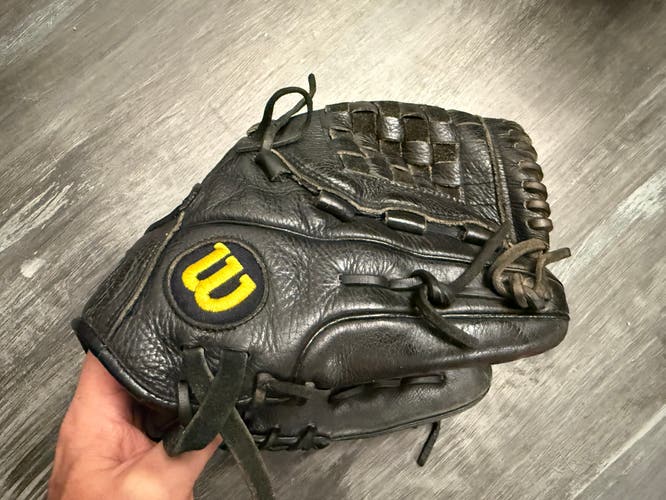 Wilson A500 RH Baseball Glove 12" (Used)
