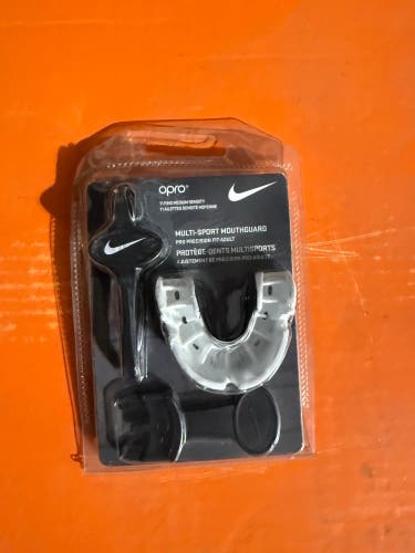 Nike Mouthguard (New)