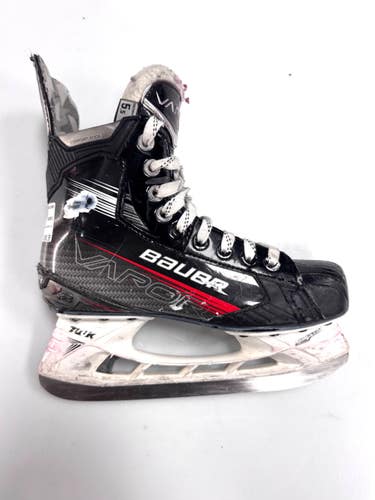 Used Bauer VAPOR X3 Intermediate Hockey Skate Intermediate 5.5 11860-S000316927