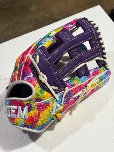 2025 RH Outfield Softball Glove 14" (New)