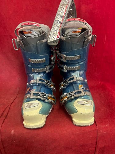 Ski boots: Nordica Olympia SM10 women's downhill ski boots
Size: 24/24.5cm
Length: 285mm
Flex: 80-90