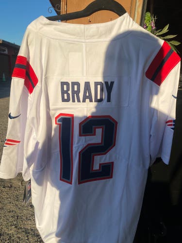 White Medium Adult Unisex Nike Jersey (New) Tom Brady