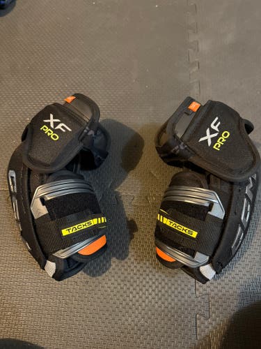 Senior Large CCM Tacks XF Pro Elbow Pads (Used)