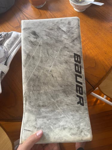 Bauer Supreme Shadow glove, Bauer flylite blocker
