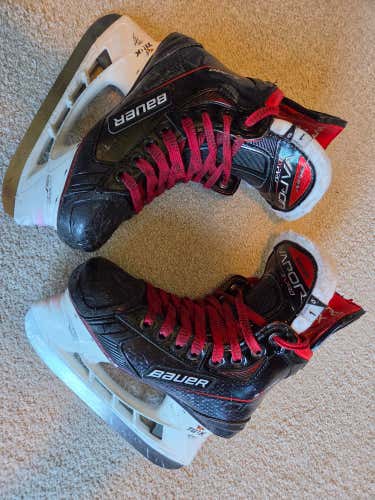Bauer Vapor 3X Pro Hockey Skates Jr Size 1D (Used)