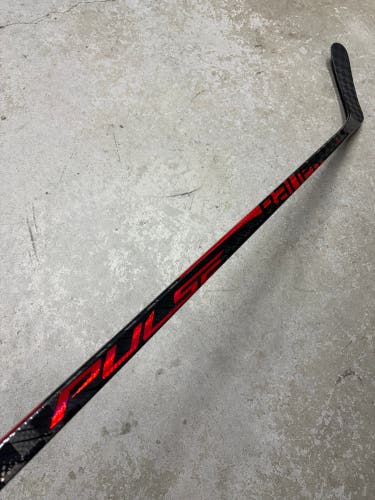 82 Flex P92M Senior Bauer Pulse Left Hand Hockey Stick Pro Stock (New)