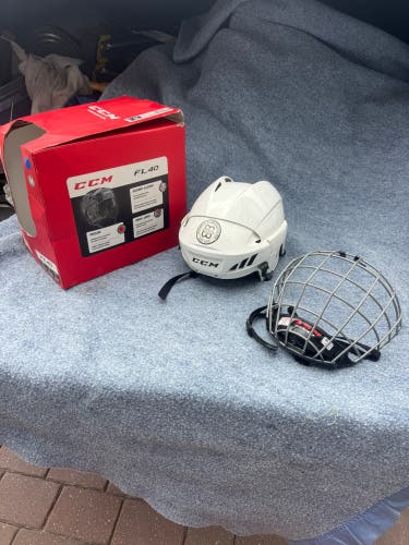Medium CCM FitLite 40 Helmet (Used)