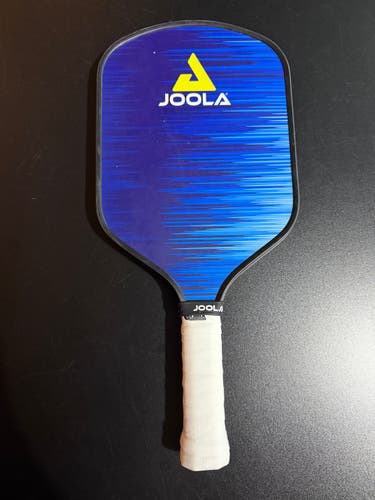 Blue JOOLA Ben Johns Hyperion Carbon Abrasion Surface 16mm Pickleball Paddle (Used)