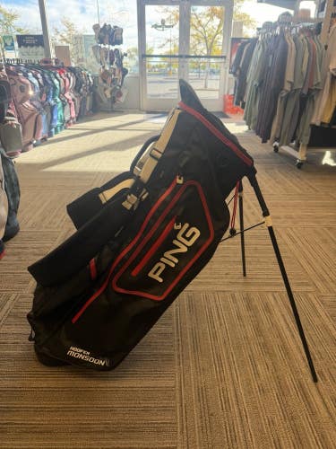 Ping Hoofer Monsoon Stand Bag (WHITE/BLACK/RED) LIGHTLY USED