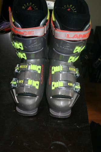 Mondo 24 Men Size 6 Women Size 7 Lange Ski Boots