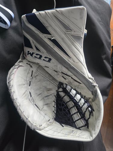 CCM Extreme Flex Pro Regular (Used)