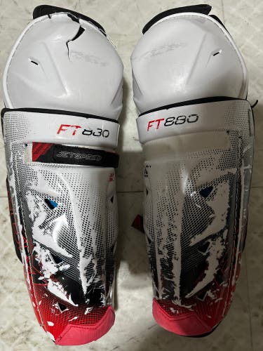 Junior CCM Jetspeed FT880 13" Shin Pads (Used)