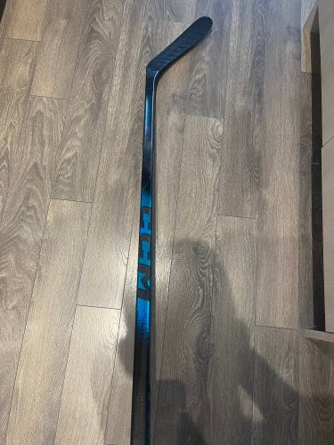 Junior CCM Ribcor Trigger 10 Pro Right Handed Hockey Stick P29 40 Flex (Used)