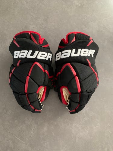 Chicago Blackhawks Bauer Vapor X60 Pro Stock Hockey Gloves 14”(Used)