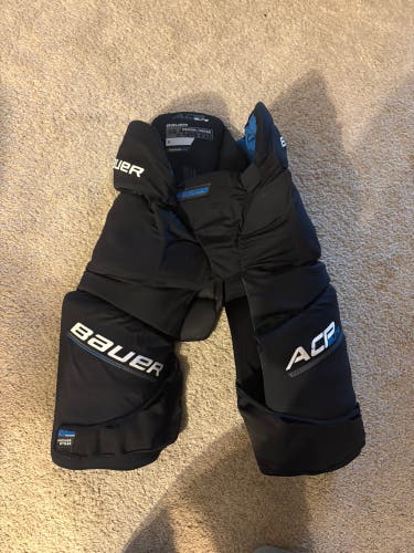 Medium Bauer ACP Elite Girdle (Used)