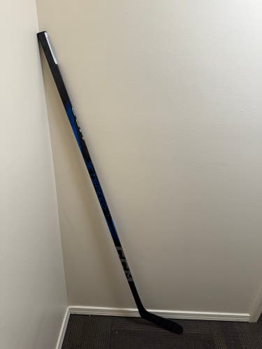 Senior CCM JetSpeed FT6 Pro Left Hand Hockey Stick P28 85 Flex (New)