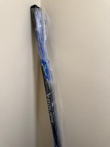 Senior Bauer Vapor Flylite Left Hand Hockey Stick P28 82 Flex (New)