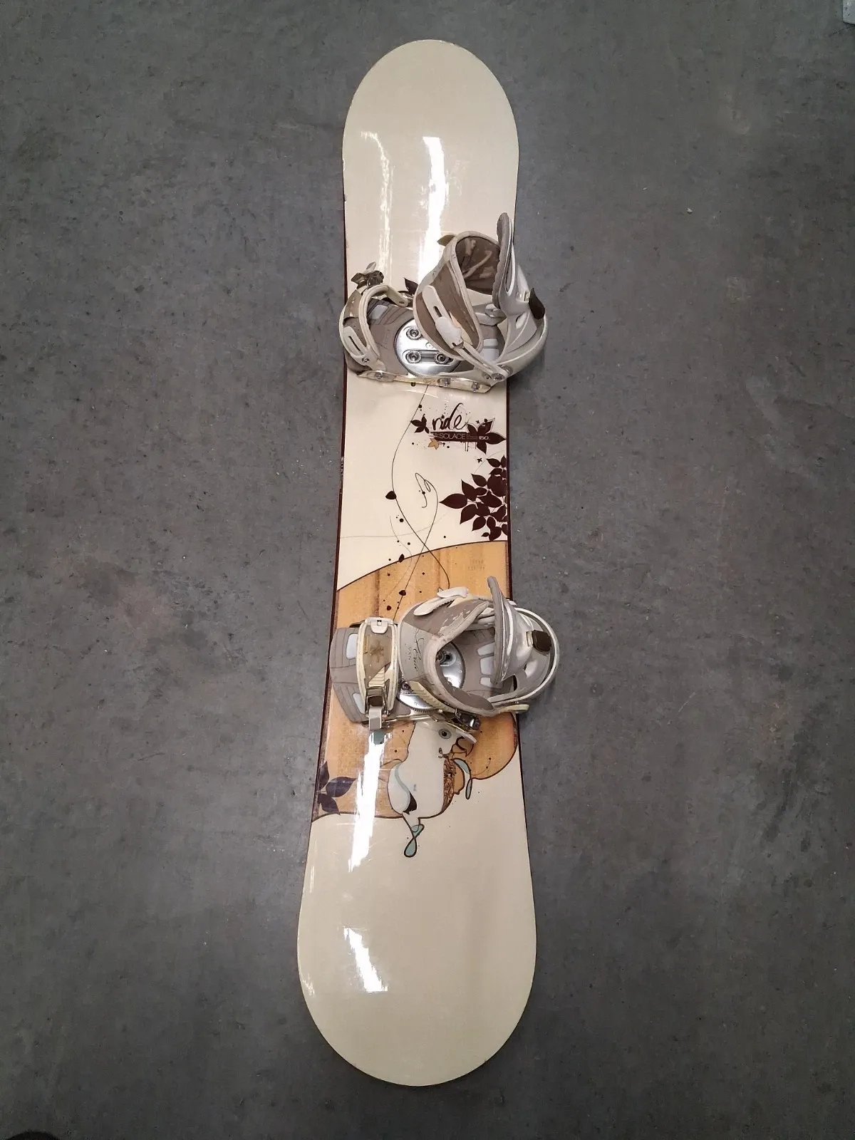 Ride Solace 150cm Women's Snowboard W/Ride VXN Sz M Converibke