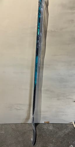 Senior Bauer Pulse Left Hand Hockey Stick P28 77 Flex (New)