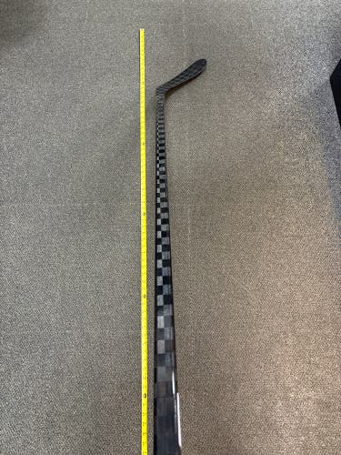 Senior All Black Scary Light Right Handed Hockey Stick P28 65 Flex (New)